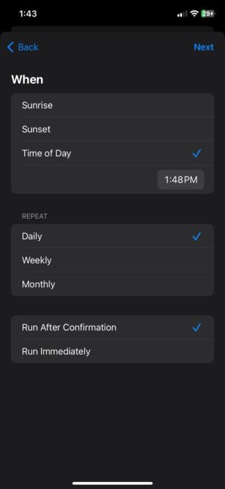 image to Pick the time to schedule a text message